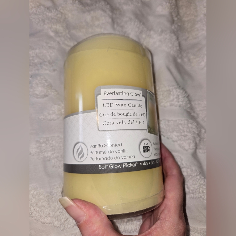 NWOT Gerson Everlasting Glow Flameless LED Candle Off White Vanilla Scented - Picture 4 of 11